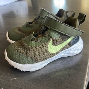 Baby Nike sneakers Green